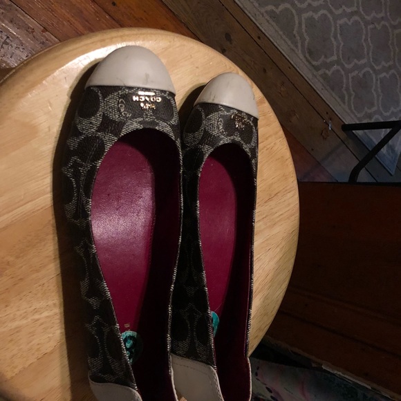 Coach flats. - Picture 3 of 3
